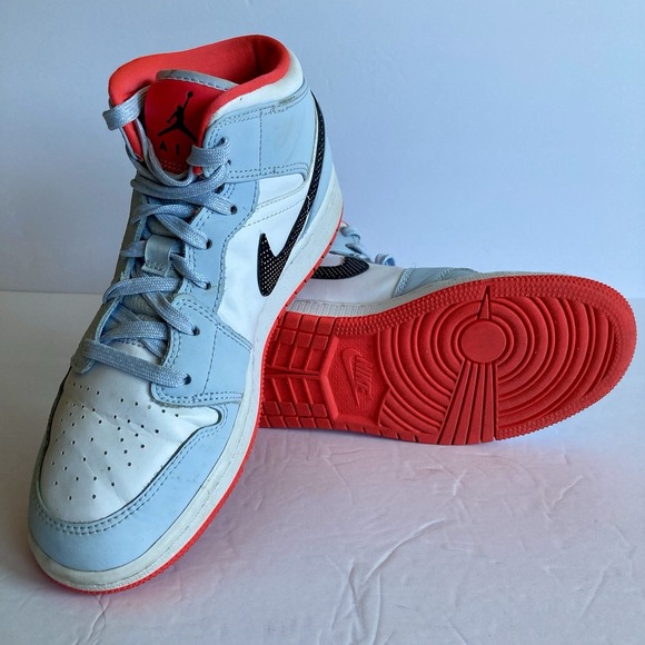 NIKE Air Jordan 1 Mid GS Half Blue Polka Dot Swoosh 555112-400 US 6Youth/7.5 Wmn - Picture 2 of 16